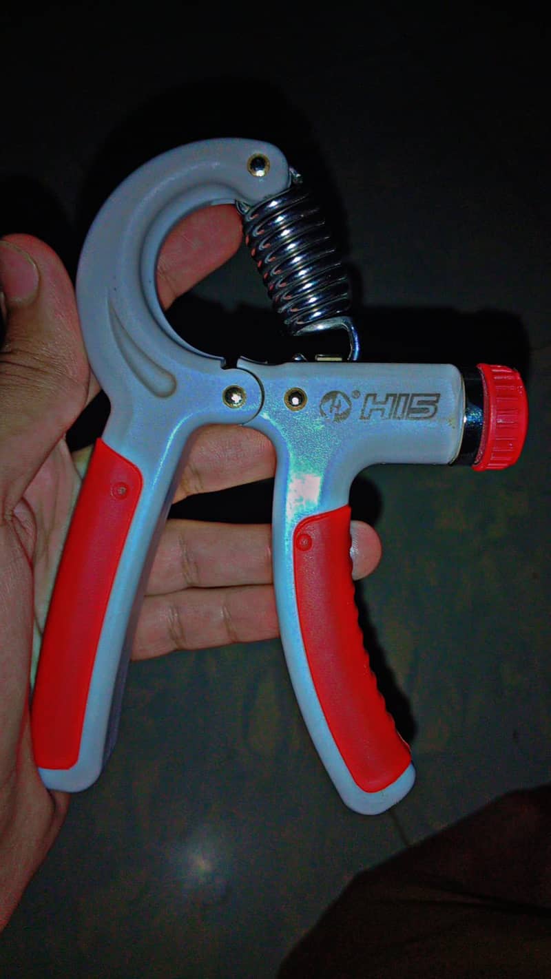 hand gripper 3