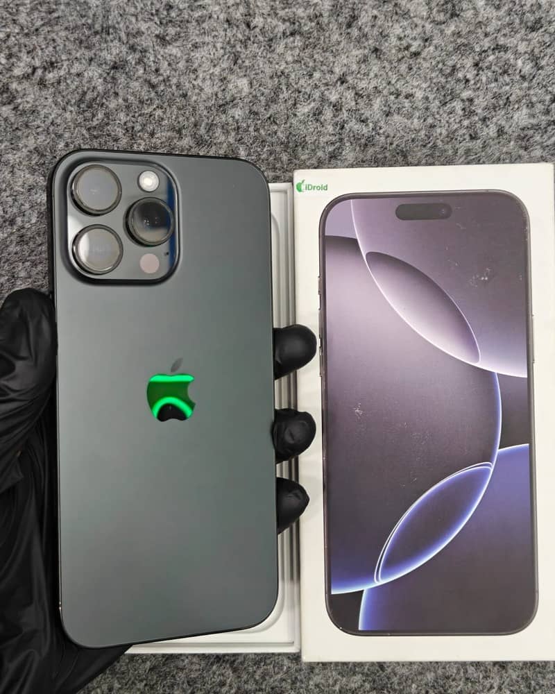 IPhone 16 Pro Max 1