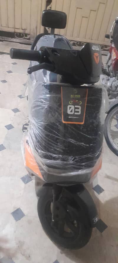 1400km us bilkull new hai