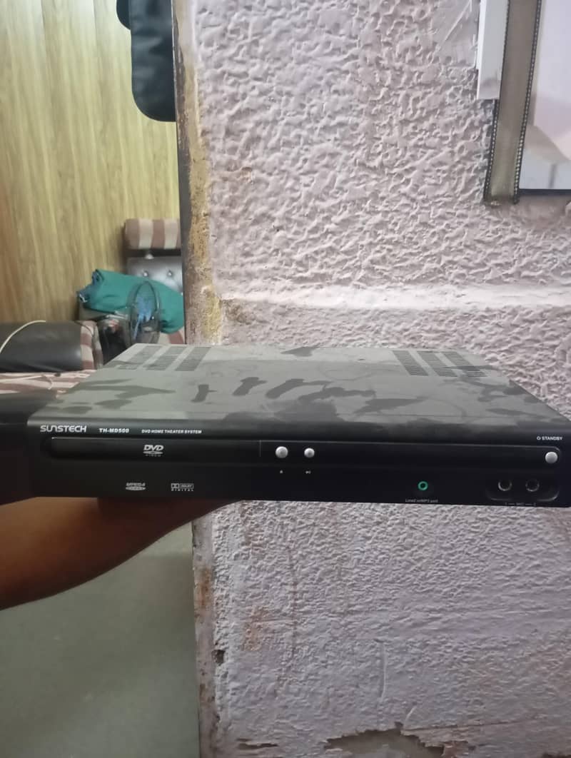DVD player 0