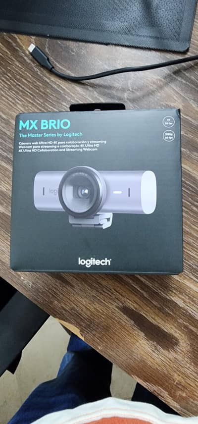 mx brio 4k webcam.