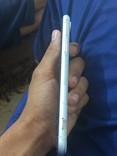 Apple iPhone XR