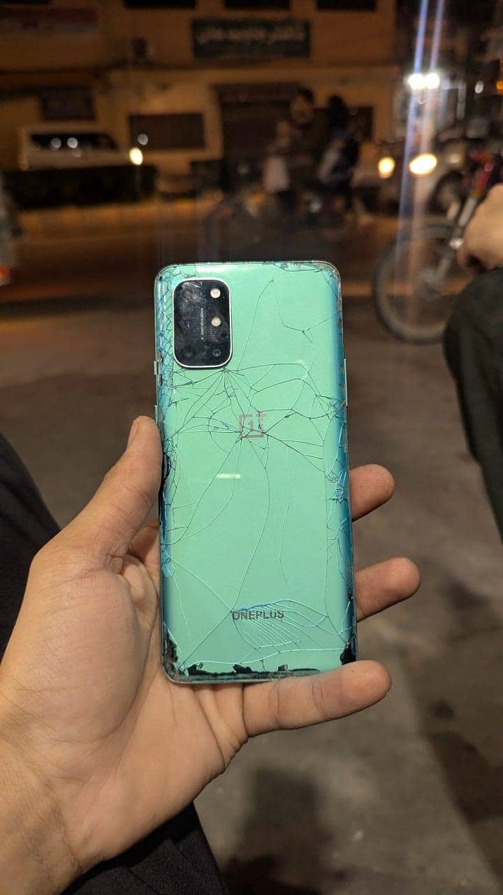One Plus 8T 2