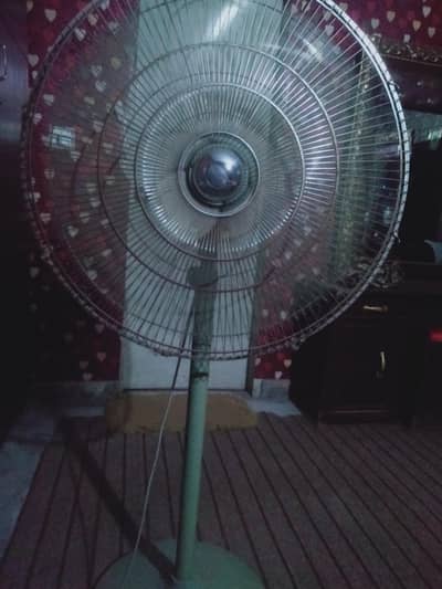 fan good condition fully working