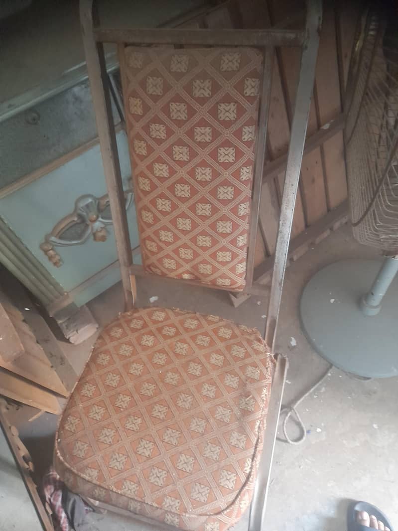 chair 0