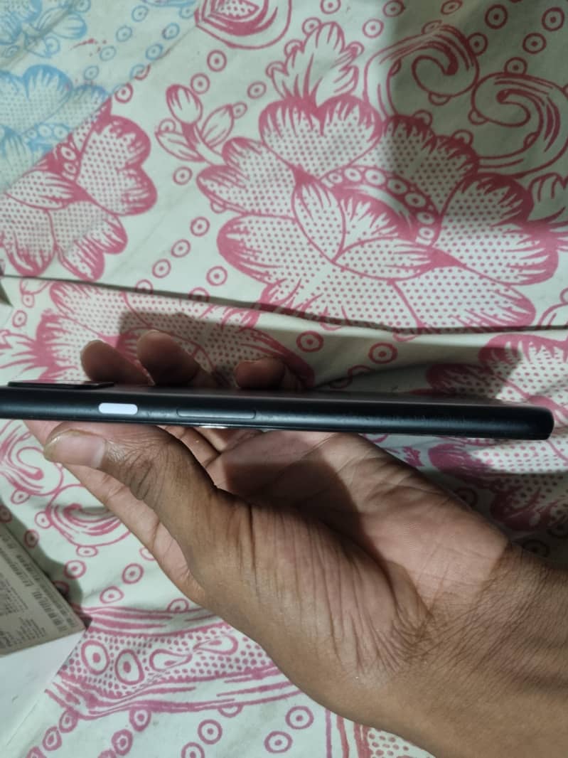Google Pixel 4a5g 4