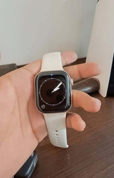 Apple Watch Series 11 - 42mm - Rose Gold – Brand New Condition
