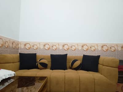 5 seater sofa set with Table