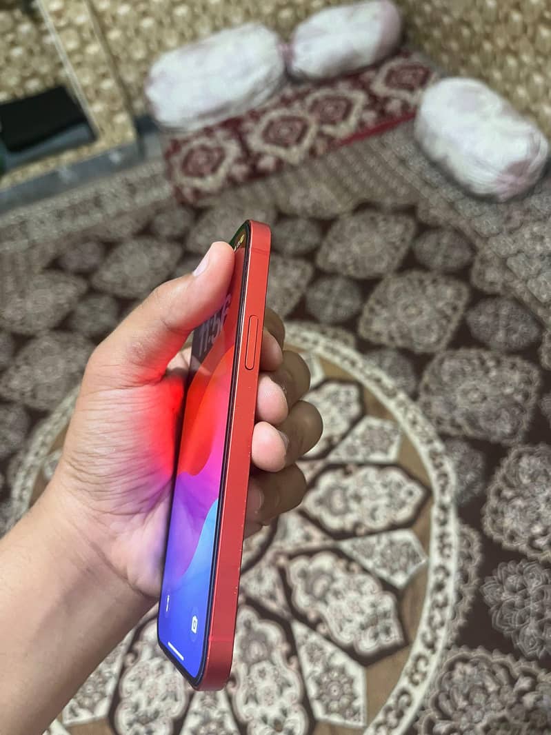 Apple iPhone 12 3