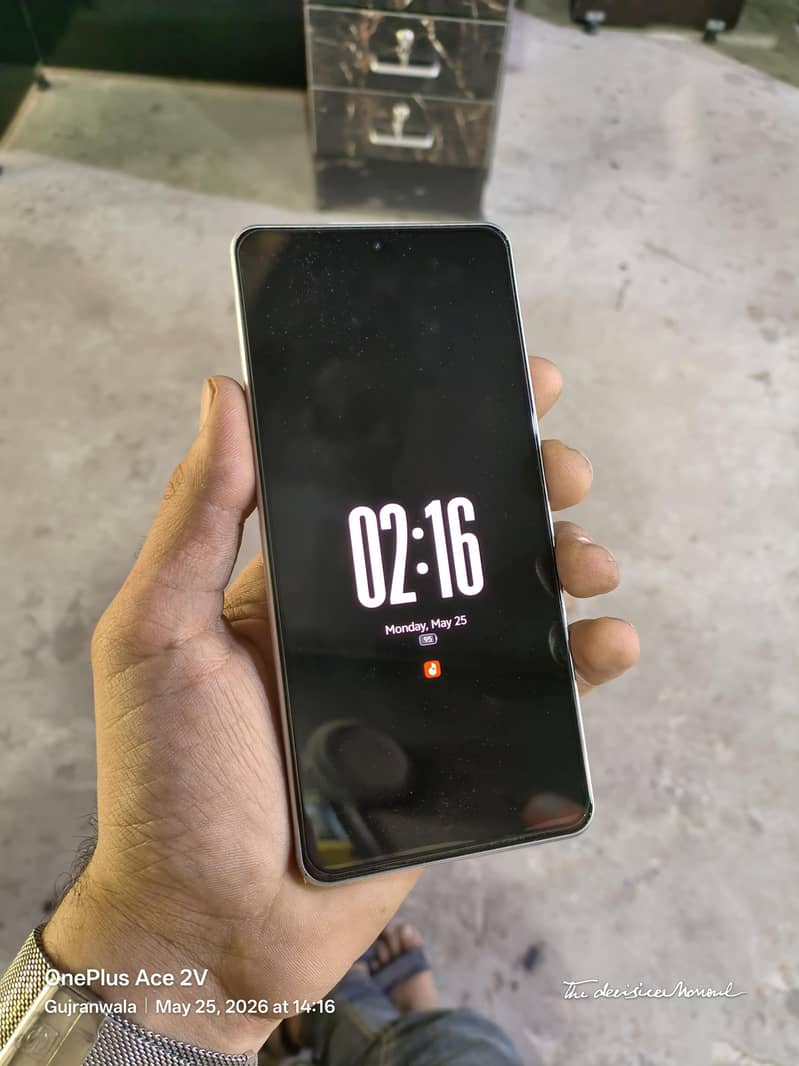 one plus Ace2V 1