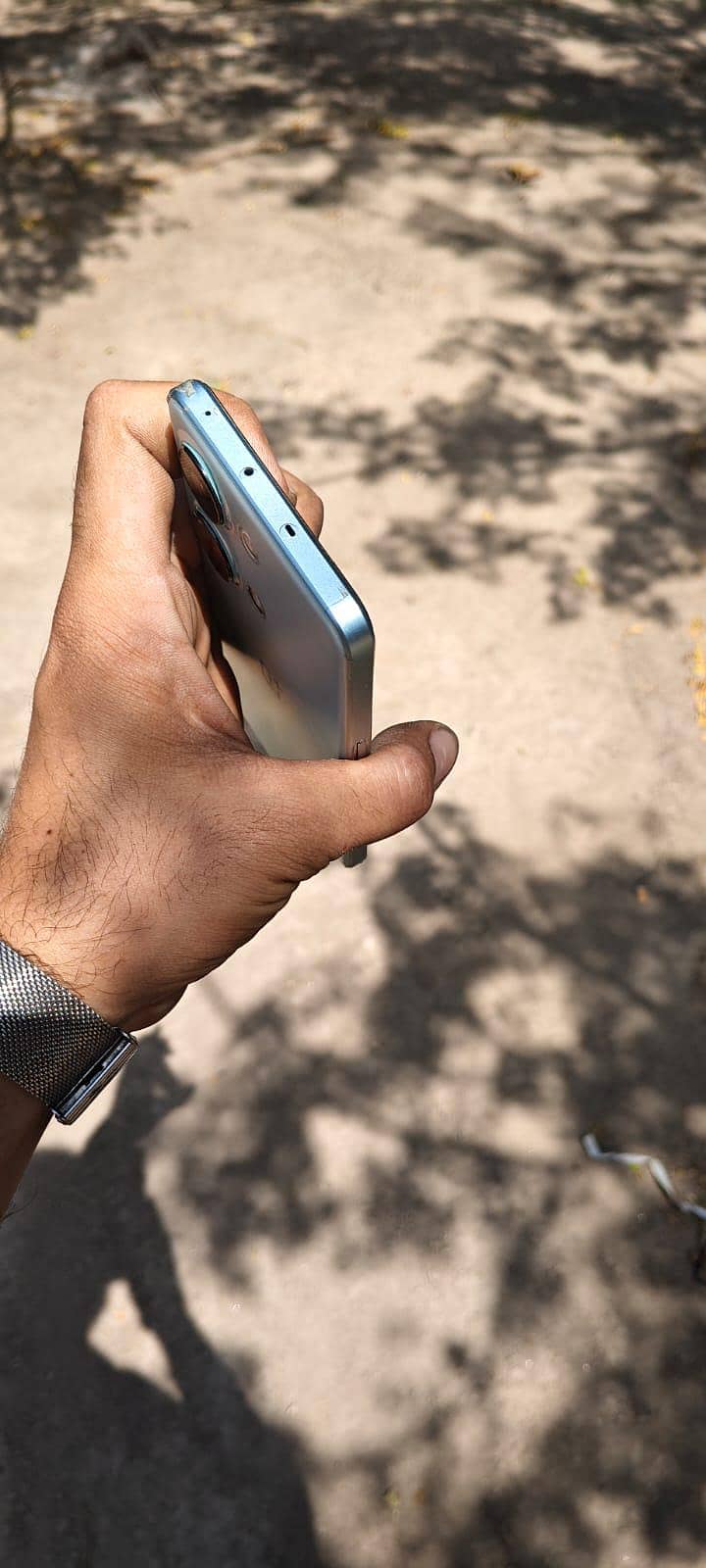 one plus Ace2V 6