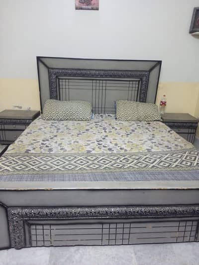 full size Double bed with side table