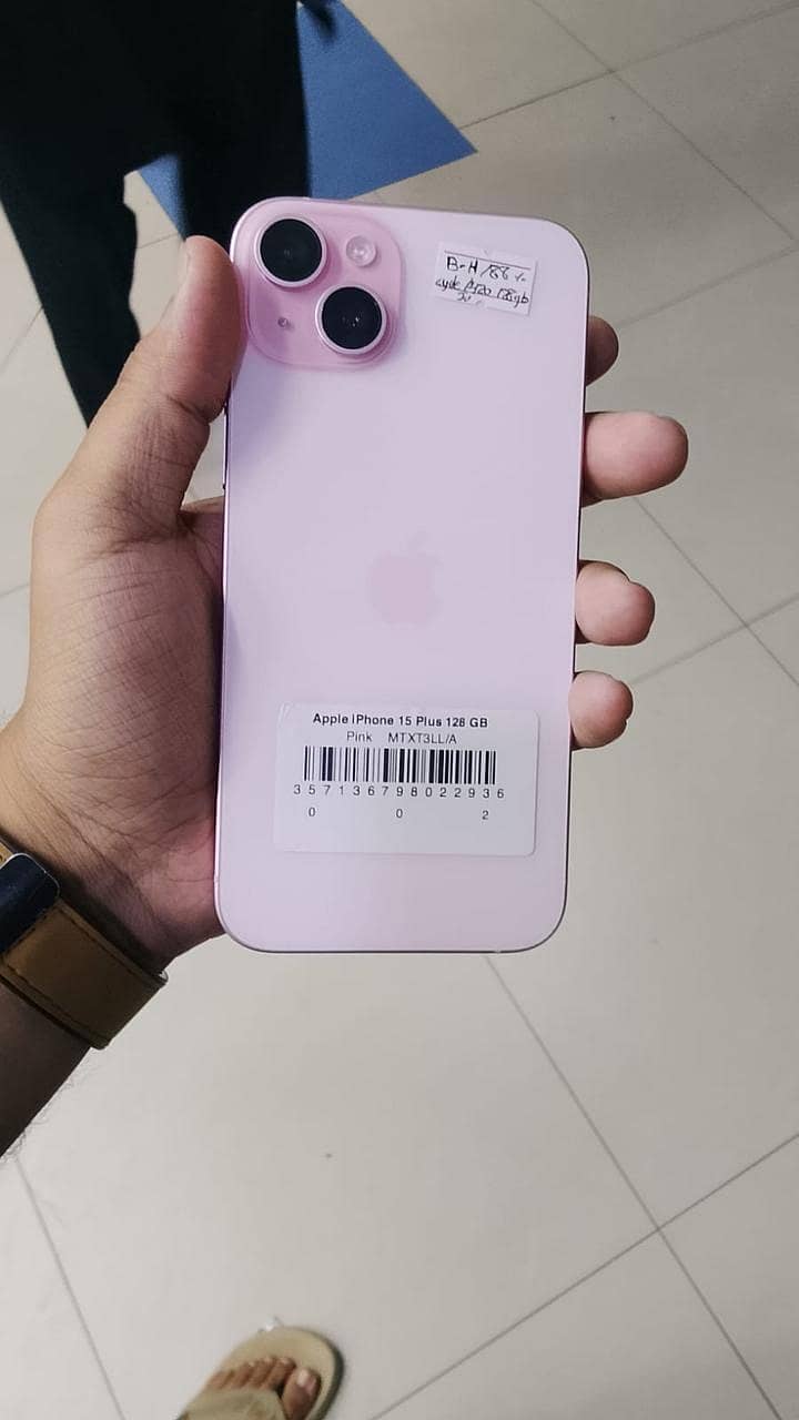 Apple iPhone 15 plus 3