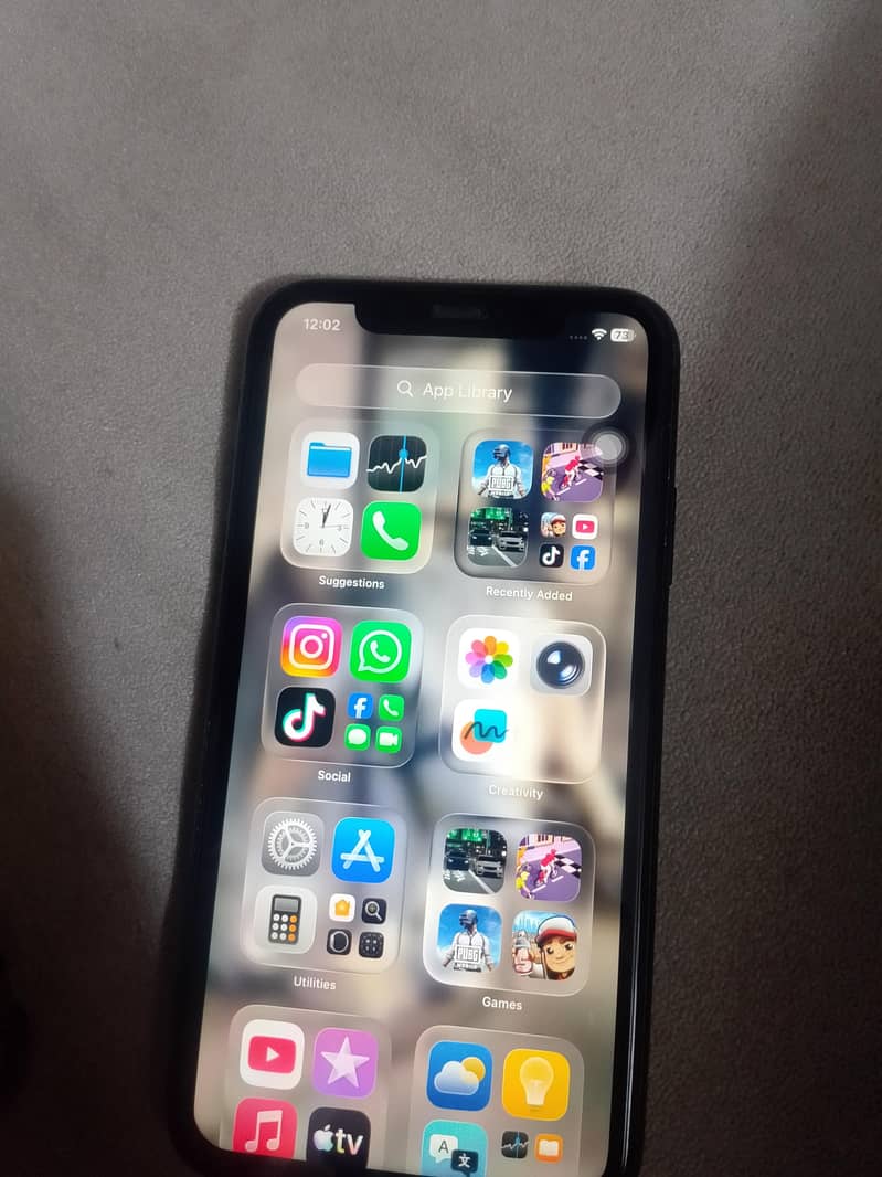 Apple iPhone 11 7