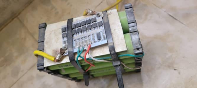 lifepo4 12v 30Ah
