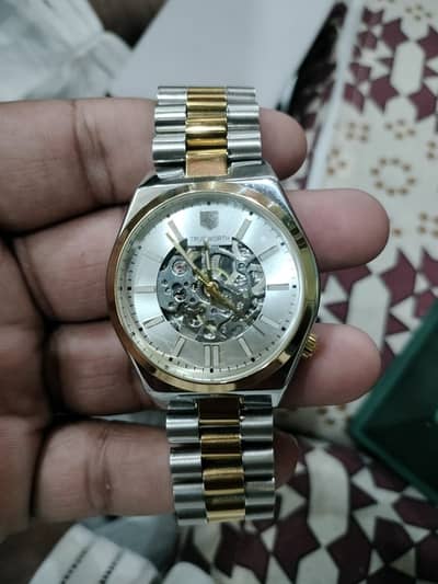True worth Men’s watch