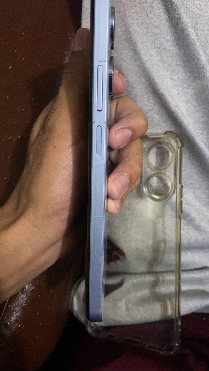 Realme Note 60 4