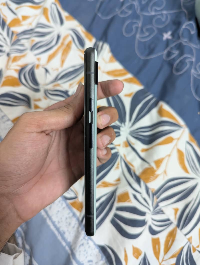 Google Pixel 6a 1