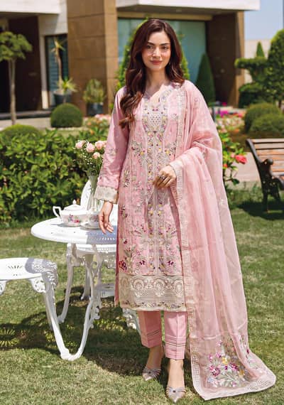 Nasheman By Anaya Noor Exclusive Heavy Lawn 3pc