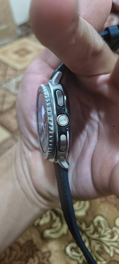 watch 8 classic brand new