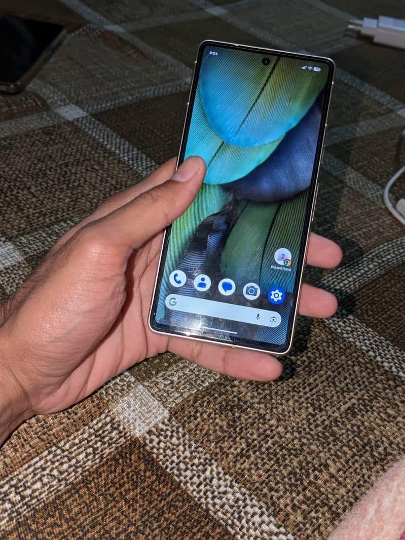 Google Pixel 7 4