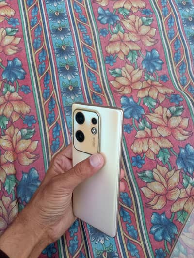 Infinix zero39