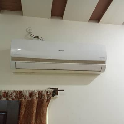 Orient White color Ac