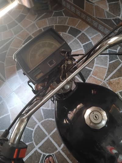 Standard 70cc Bike Good Condition Lahore
