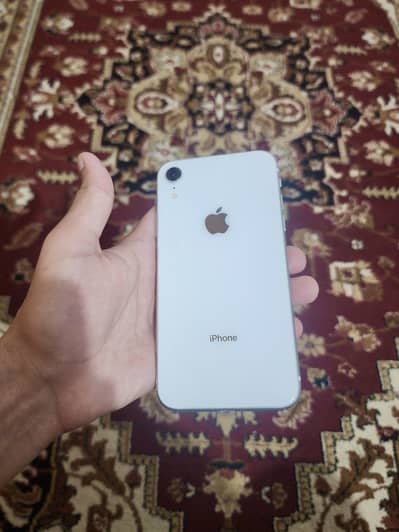 Apple iPhone XR