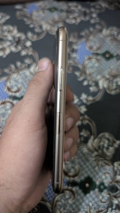 Apple iPhone 11 Pro