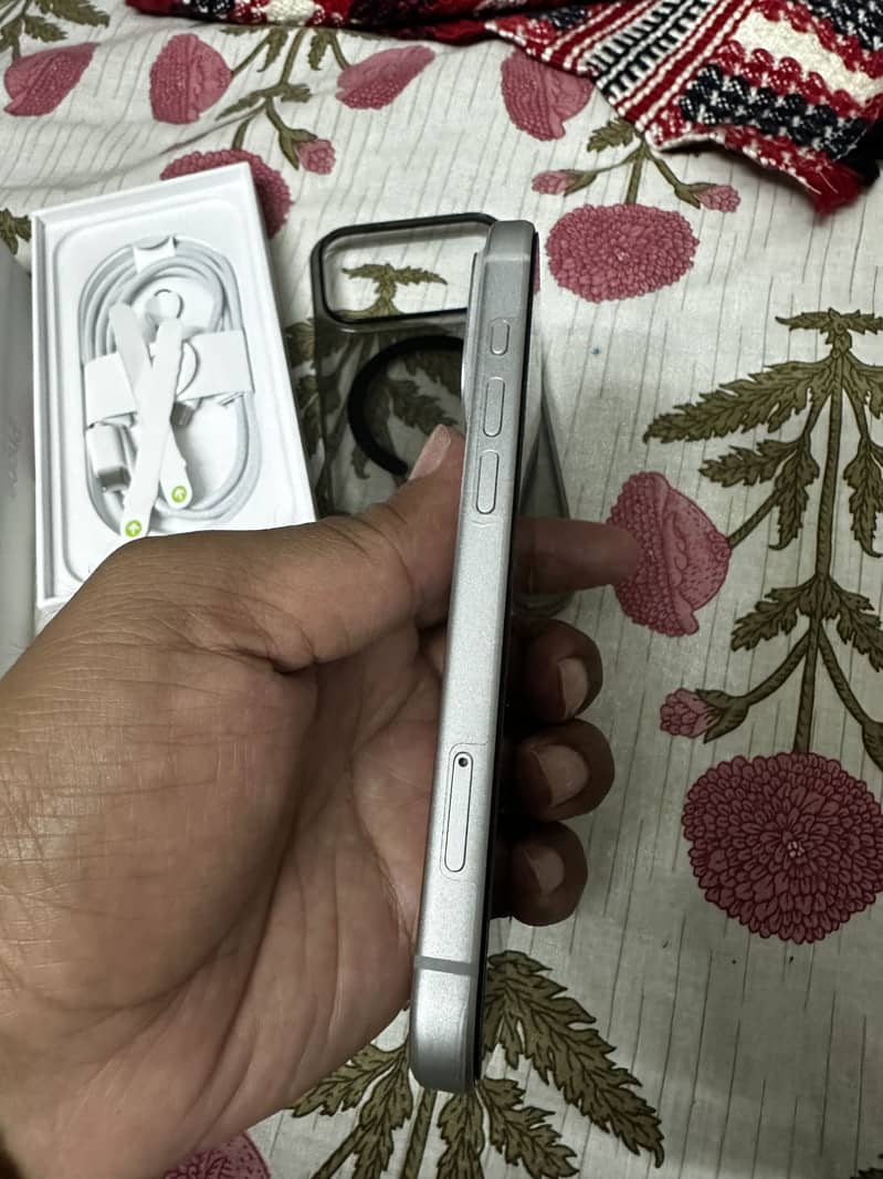 Apple iPhone 17 Pro 3
