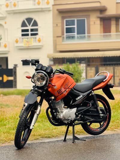 Yamaha YBR 125G 2024
