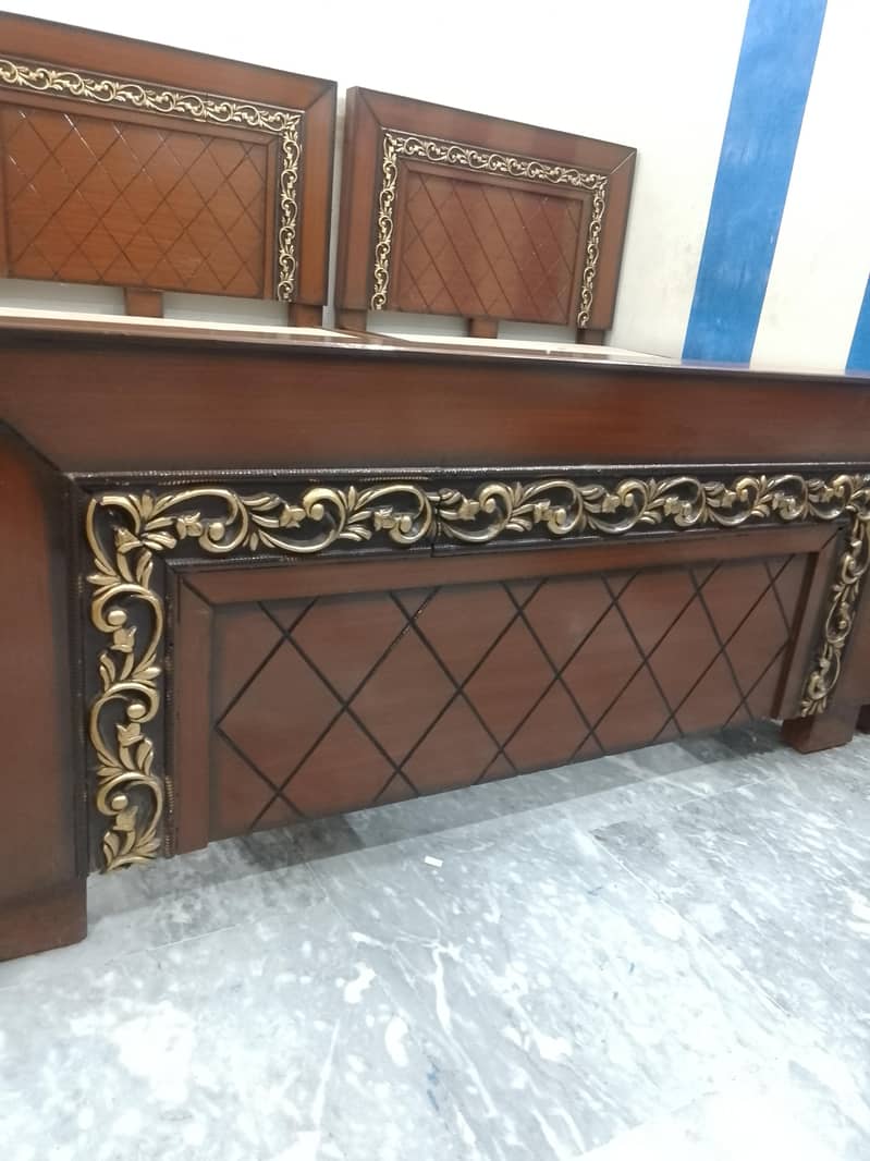 Single Bed Set without Mattress 1