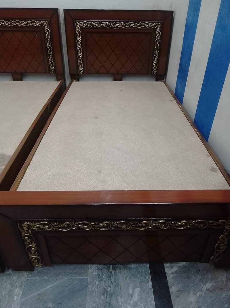 Single Bed Set without Mattress 2