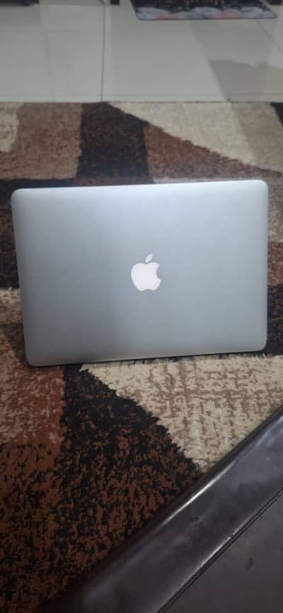 Mac pro with Charger