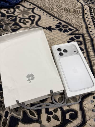Apple iPhone 17 Pro Max Non Pta Unlocked non active