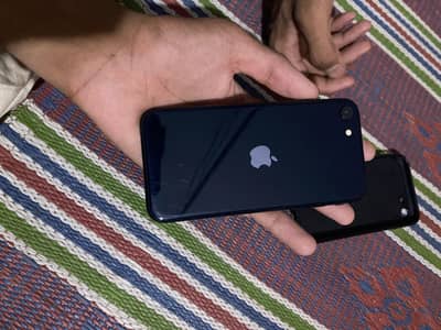Apple iPhone SE 2022 5G