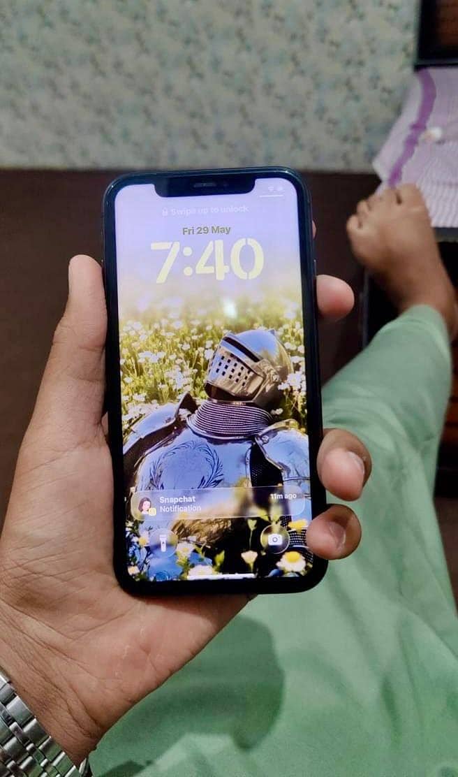Apple iPhone 11 6
