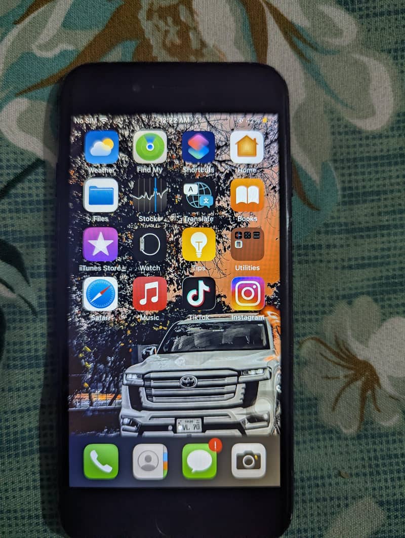 Apple iPhone 7 1