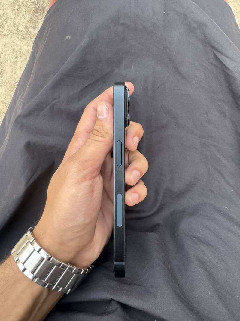 Apple iPhone 14 1