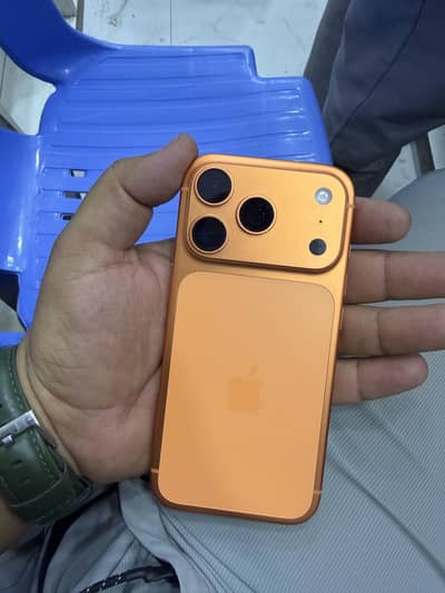 Apple iPhone 17 Pro factory unlock Lla model  2mnth sim time available