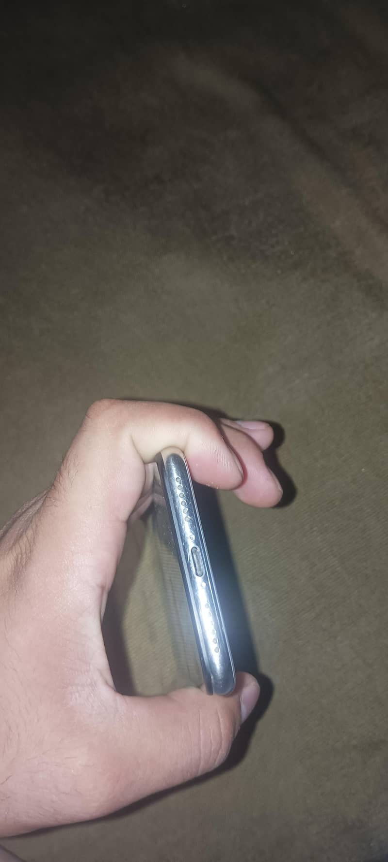 Apple iPhone X 4