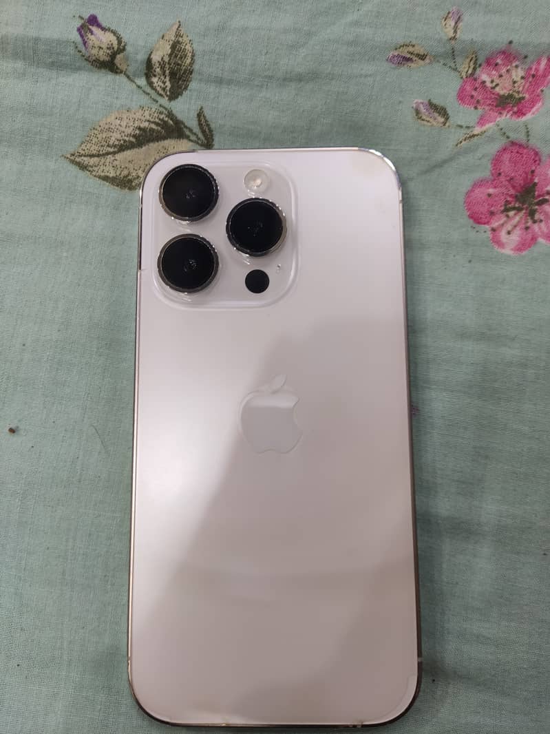 iPhone 14 Pro 2