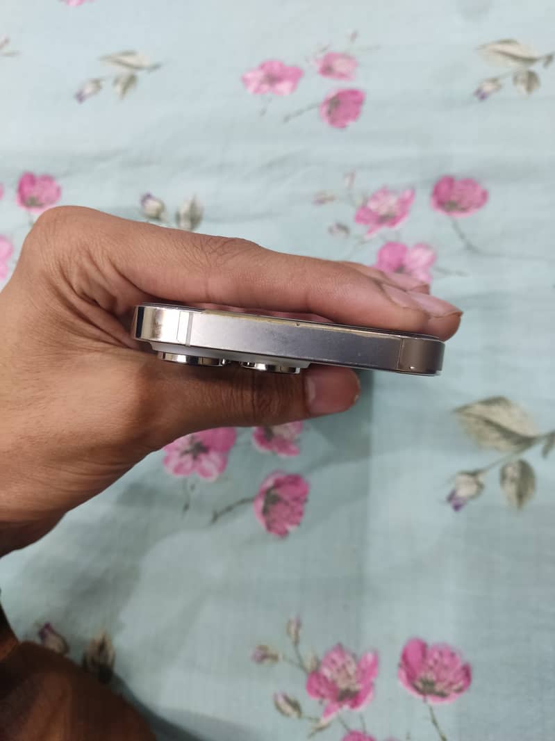 iPhone 14 Pro 6
