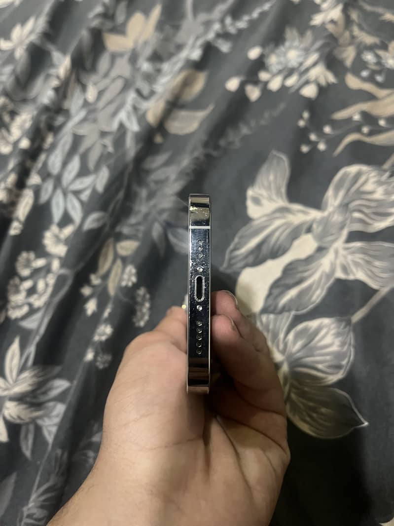 iphone 13 pro 5