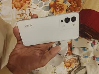 Infinix note 12, No box