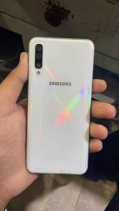 Samsung Mobile A50