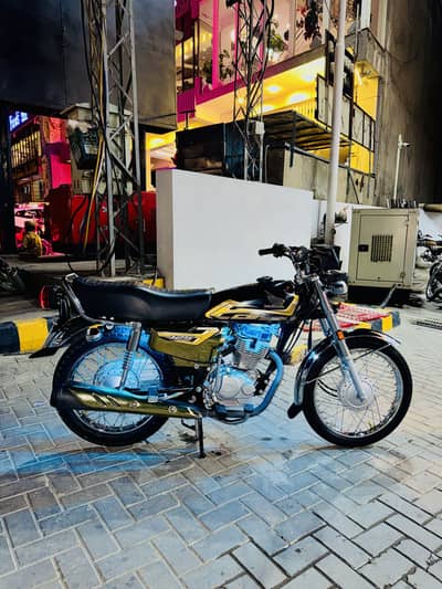 Honda CG 125 gold edition