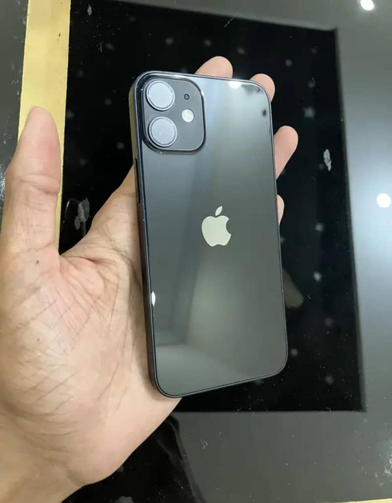 With Box IPhone 13