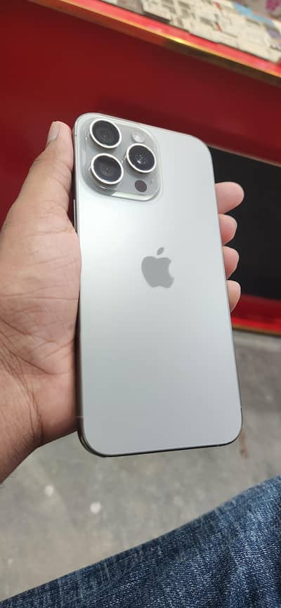 Apple iPhone 15 Pro MaxI